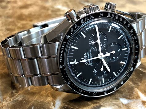 omega speedmaster moonwatch manual wind|omega speedmaster moonwatch 2021.